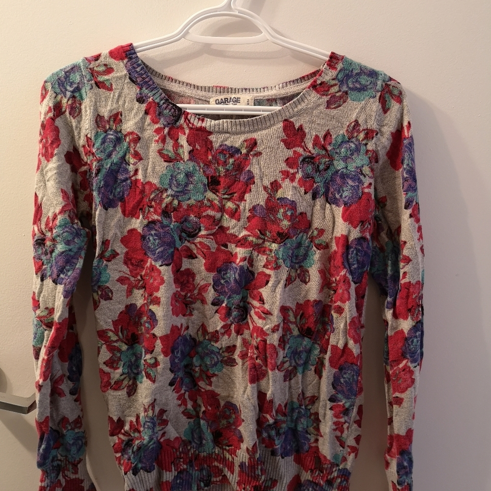 Flower sweater